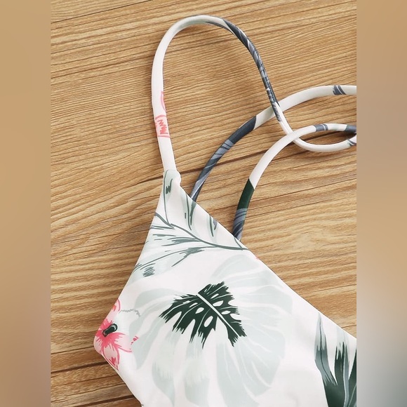 Tropical Bikini Set - Picture 2 of 6